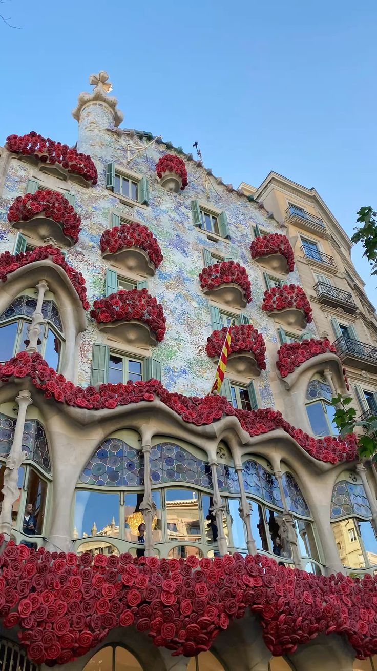 8 Март под медитеранското сонце – само во Барселона!