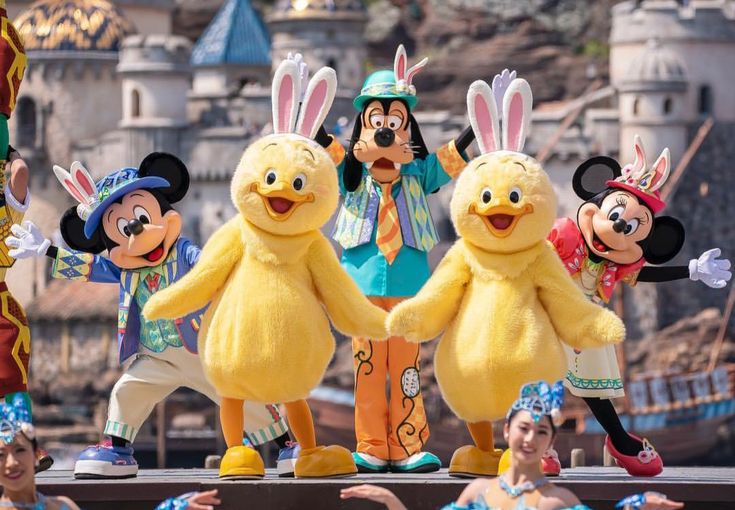 Велигден во Париз и Дизни