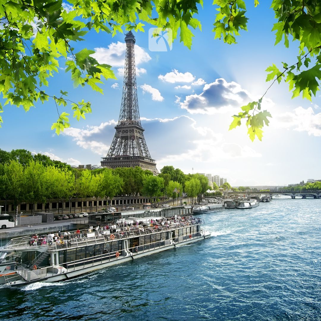 8ми Март во Париз