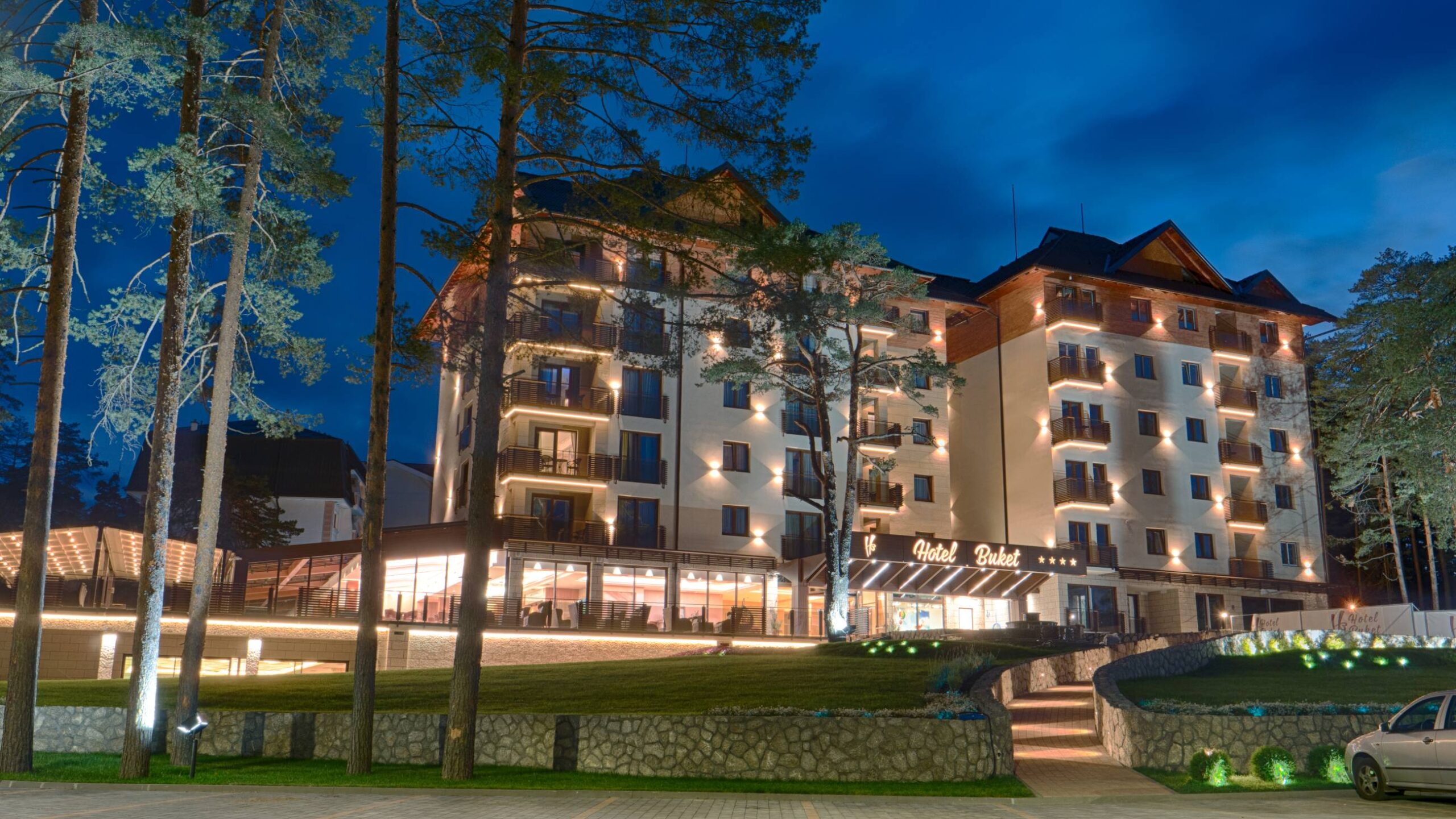 Hotel Buket 4*